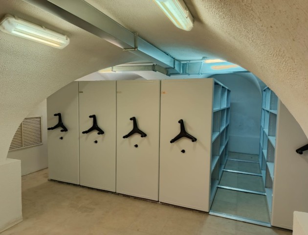 мобильные стеллажи архивные